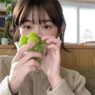 单车上的少女